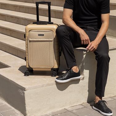 Чемодан ручної поклажі PackPro T20 (56x37x22 см) з ABS-пластику, TSA-замком та 4 колесами. Жорсткий валіз з внутрішніми відділеннями, світловідбиваючими елементами та стійким до пошкоджень кольором Champagne T40