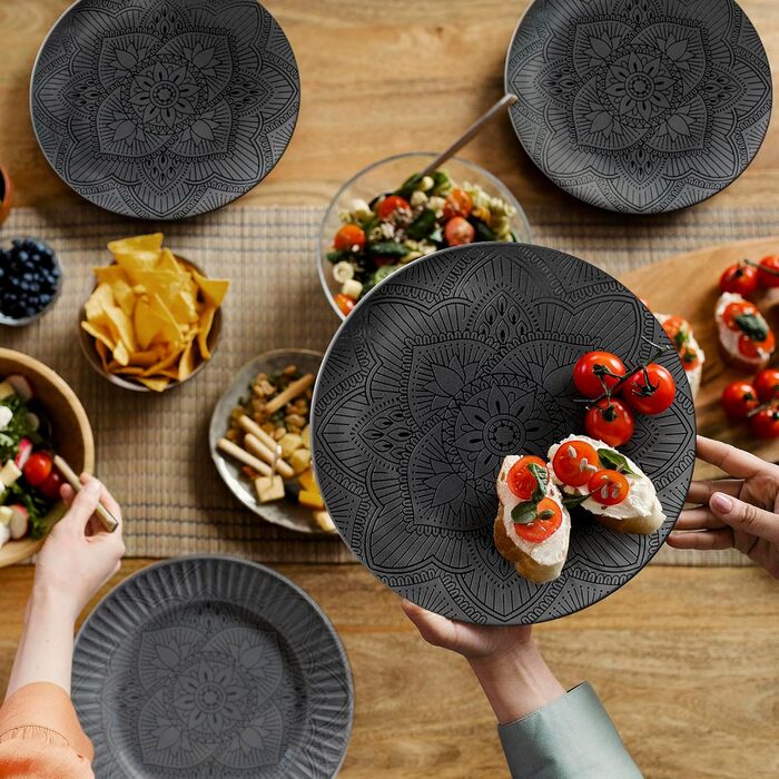 Набір тарілок та мисок Bzyoo з меламіну, 4 шт., чорний, La la Mandala. Без BPA, придатний для миття в посудомийній машині.