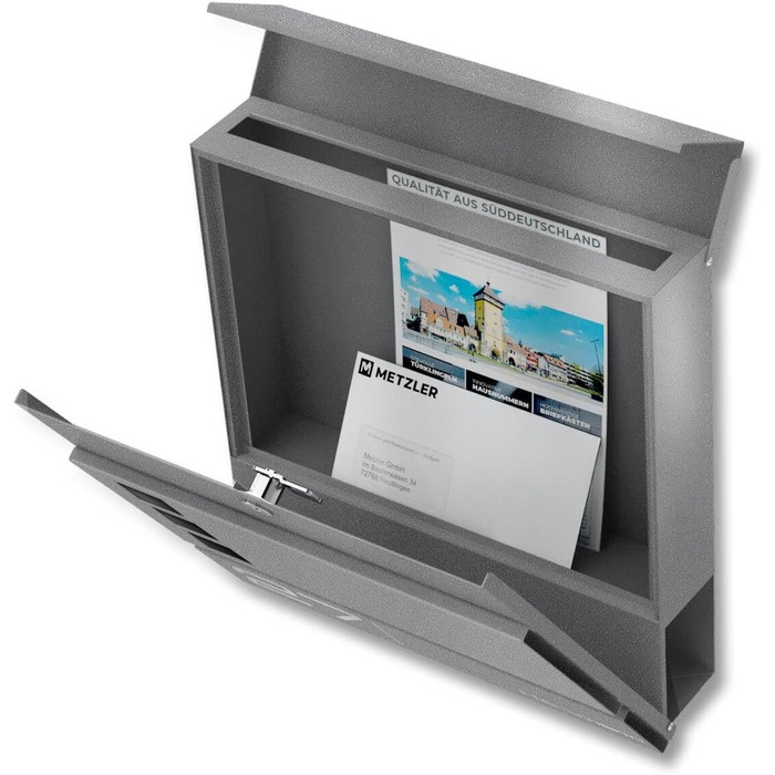 Поштова скринька Metzler Cube антрацит RAL 7016 з лазерним гравіюванням (адреса та номер будинку) та відділенням для газет. Розмір 37x37x10.5 см, колір: сірий алюміній RAL 9007