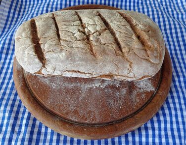 Bread loaf pan ceramic, bread baking mold for 500g bread and up to 750g bread, made with clay from Germany, produced in Bavaria. Bread recipes online, bread baking mold.