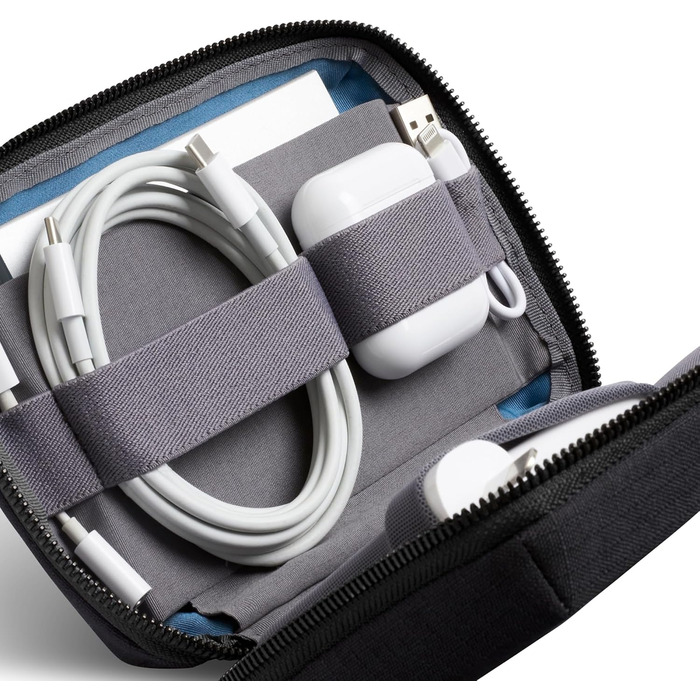 Органайзер Bellroy Tech Kit Compact для зарядних пристроїв, кабелів, миші, павербанка, USB та аксесуарів, чорний