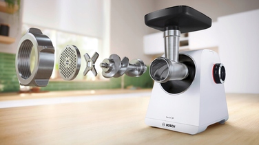 М'ясорубка Bosch Serie 6 MFWS607W 2100 Вт, реверс, біла