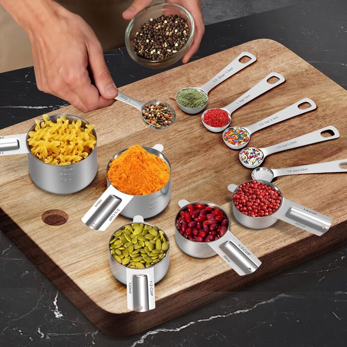 Measuring cup and spoon set, stainless steel measuring cups, measuring spoons with easy-to-read markings, ideal kitchen aids for cooking and baking, 13 pieces