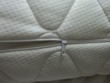 Mattress cover 180 x 200 cm. Quilted mattress protector with zipper. Various thicknesses (180 x 200 x 4 cm)