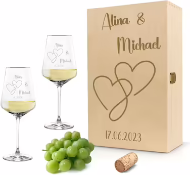 Engraved Max Leonardo Wine Glasses Set of 2 with Wooden Box and Engraving for Him & Her. Only Love Matters. Personalized with Name & Date. Heart-Shaped Glass Leonardo Puccini 560ml
