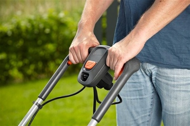 Електрична газонокосарка GARDENA PowerMax 1400 Вт (5034)