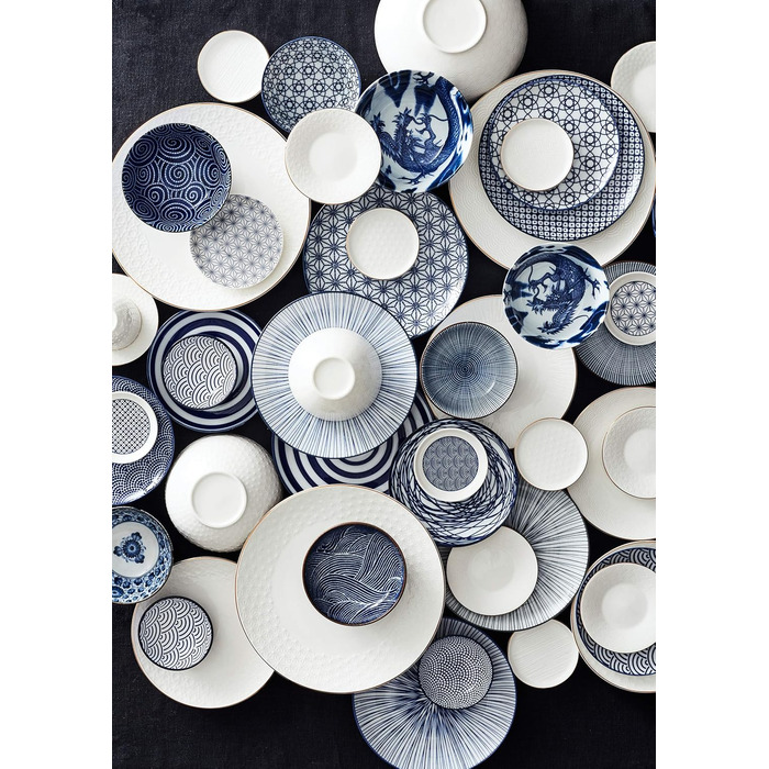 Набір для суші Tokyo Design Studio Nippon Blue (6 предметів): 2 тарілки для суші, 2 миски для соусу, 2 палички для їжі, японський дизайн, порцеляна, подарункова упаковка