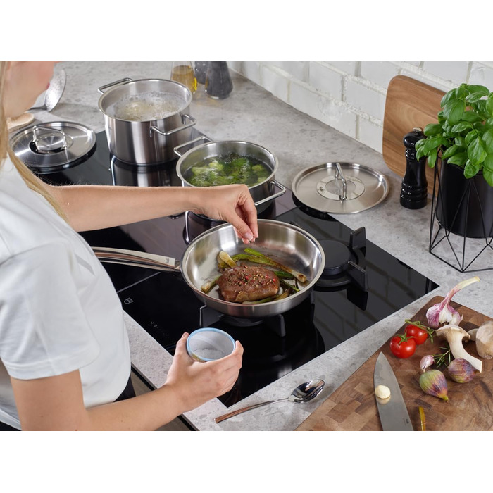 Сковорода Fissler Pure Collection Edelstahl 20 см, нержавіюча сталь, з внутрішньою шкалою, індукція, виготовлено в Німеччині