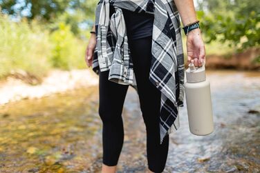 Simple Modern Trinkflasche mit Strohhalm und Chug-Deckel | Stainless Steel Insulated Water Bottle with Straw and Chug Lid for Sports Gym | Summit | 950ml | Checkmate