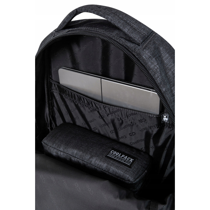 Багатовідсіковий шкільний рюкзак CoolPack, чорний, 27 л