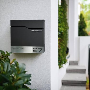 Поштовий ящик настінний Metzler Thobe з нержавіючої сталі та відділенням для преси, з іменним шильдиком, чорний