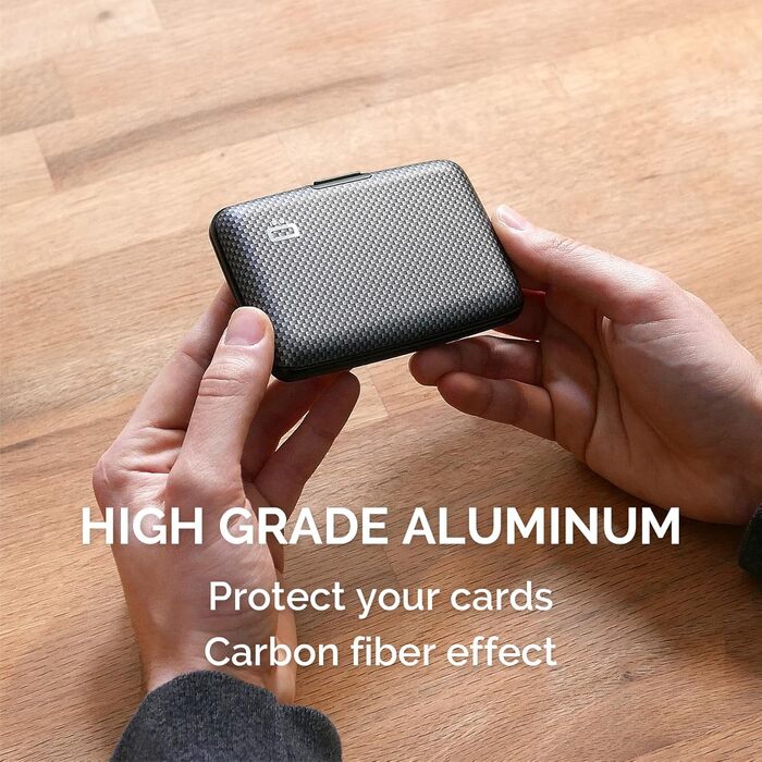 Алюмінієве картхолдер ÖGON -DESIGNS Smart Case Stockholm V1 з RFID захистом, компактний гаманець з ефектом карбону