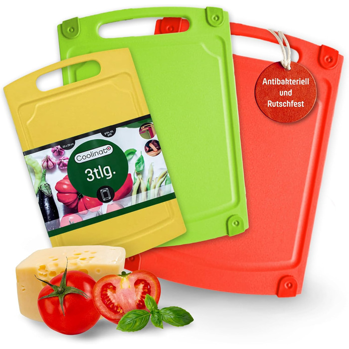 Набір кухонних дощок Coolinato з пластику сірого кольору (S/M/L) – 3 шт. з антибактеріальним покриттям, канавкою для соку, неслизькими кутиками та ручкою. Ідеально для гігієнічного розділення продуктів. Можна мити в посудомийній машині.