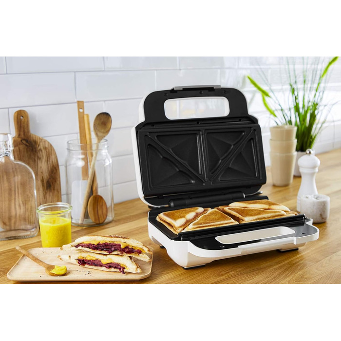 Tefal SW7011 Snack XL Sandwich Maker & Waffle Iron | 2 non-stick platesets | Extra deep shape | Plates are dishwasher safe | Includes recipe booklet | 850W | 27.6 x 23.8 x 9.8 cm Single