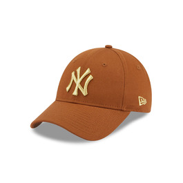 Шапка New Era New York Yankees з помпоном та в'язаним манжетом для жінок, колір: коричневий