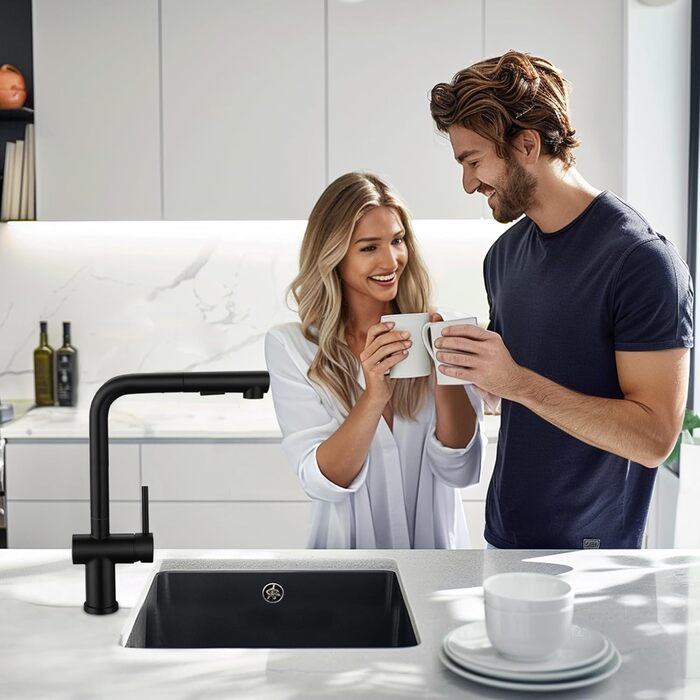 Змішувач кухонний з висувною лійкою, чорний, з двома режимами струменя, 360° обертання, з нержавіючої сталі