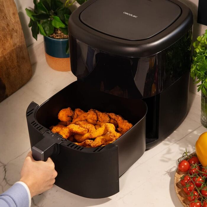 Фритюрниця без олії Cecotec Cecofry Bombastik 6000 Full, 6 л, 1700 Вт, PerfectCook, 12 режимів, чорний | з аксесуарами