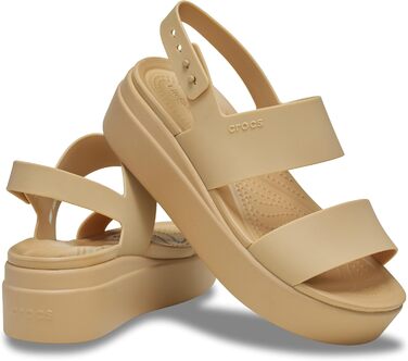 Crocs Brooklyn Wedge сандалі жіночі бежеві (34 EU) - комфортні босоніжки на платформі