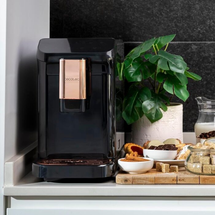Автоматична кавомашина Cecotec Cremmaet Macchia Black Rose, 1350 Вт, 19 бар, з термоблоком і вбудованим млином, автоматичне очищення