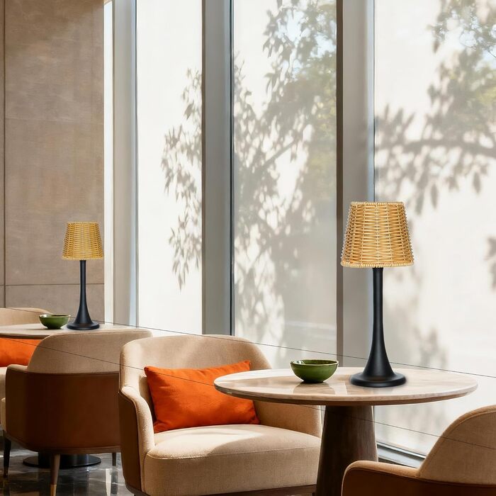 Зовнішня LED-лампа Mr. White з акумулятором, вологостійка, бездротова, торшероподібна, з регулюванням яскравості для ресторану, кухні, патіо, їдальні (золотиста) (чорна + ротанговий абажур)