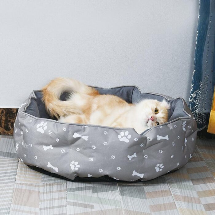 Квіткове ліжко для котів Mucola, Ø60 см, з двостороннім внутрішнім подушечкою, антиковзаюче, водовідштовхувальне, сіре. Підходить для котів та маленьких собак.