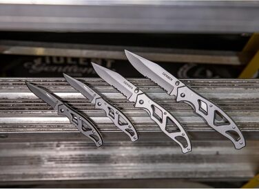 Gerber folding knife with plain edge and pocket clip