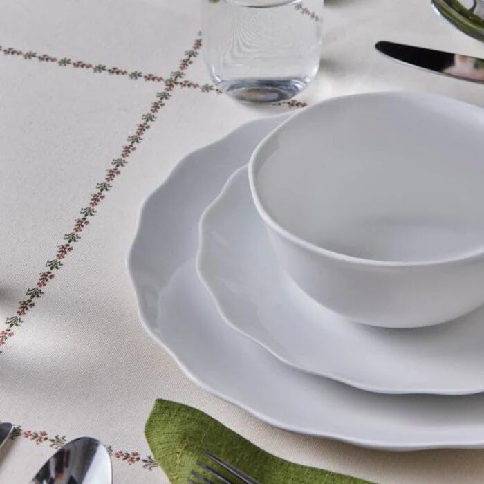 Karaca Solem: 18-частинний набір посуду з чорного стеінгоду для 6 осіб, з рельєфним декором