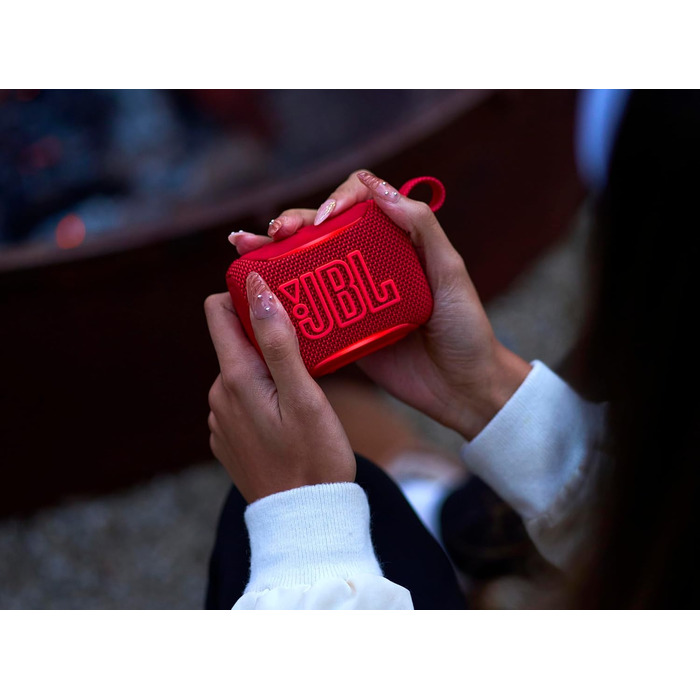 JBL Go 5: Портативна Bluetooth колонка, червоний колір - потужний звук, водонепроникність, до 10 годин роботи