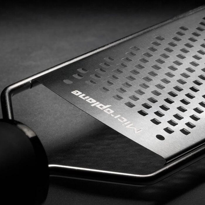 Терка Microplane для сиру, моркви, імбиру, кокоса та хріну (нержавіюча сталь, груба) - Made in USA