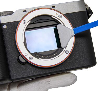 UES Набір для чищення матриці камер DSLR та бездзеркальних (Full Frame) – 14 серветок (24мм) + 15мл рідини для видалення пилу (Canon, Nikon, Sony)