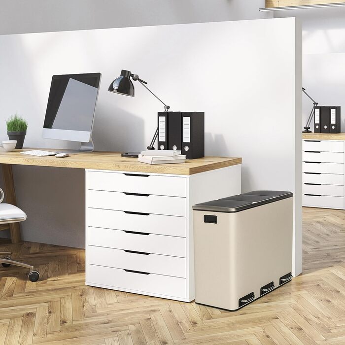 Система сортування сміття hjh OFFICE CLEAN IX: металевий сміттєвий бак з 3 відсіками по 18л, педальний механізм Softclose, бежевий, 741102