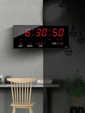 Настінний світлодіодний годинник LED, чорний, червоні цифри, 36 см