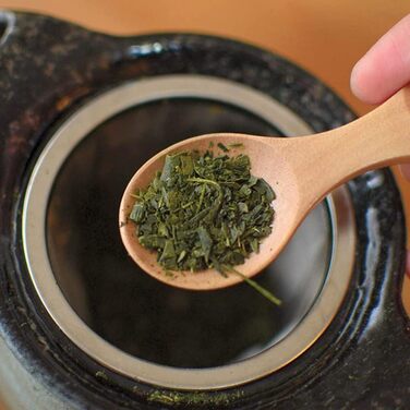 Stainless steel Tikusan tea strainer for teapot, made in Japan, 7.9 - 8.4 cm