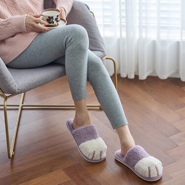 Теплі плюшеві тапочки для дому з принтом лапок собак - жіночі та чоловічі, неслизькі, кольору лавандовий, розмір 36/37 EU