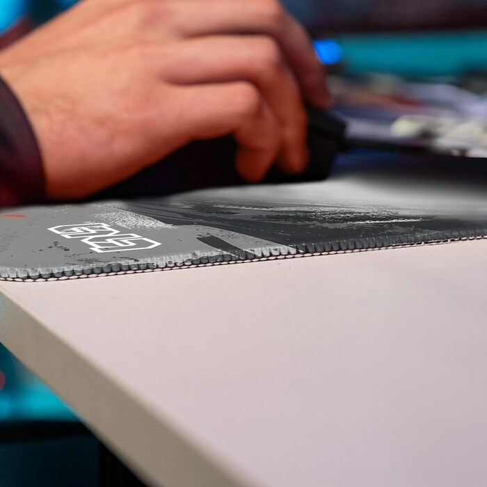 Tilt Premium килимок для миші геймерський XXL 1000x500x4mm | Нековзна підкладка на стіл | Водостійкий мат для робочого столу (50 x 50 см, Path to the Top)