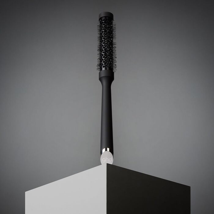 Керамическая круглая щетка для волос ghd для объема и борьбы с пушистостью (Размер 1: для коротких волос и челки)