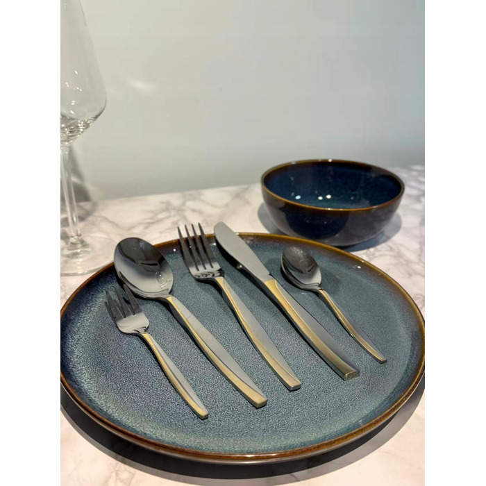 Набір столових приборів у кейсі-валізці, нержавіюча сталь, 72 предмети на 12 осіб