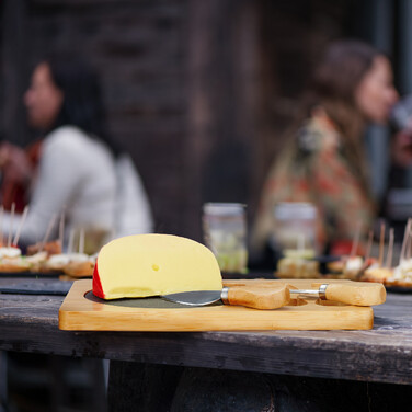 Relaxdays Bamboo Cheese Board with 2-Piece Utensil Set