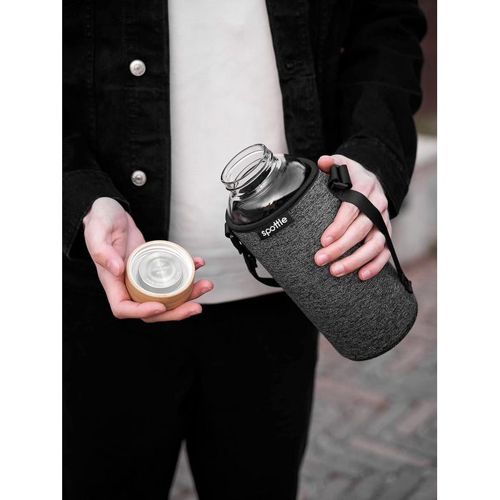 Glass Bottle 1.5 liter - Drinking Bottle Glass 1.5 l with Bamboo Lid - Glass bottle - Water bottle - Glass drinking bottle suitable for carbonated drinks - dishwasher safe - Wide mouth (Black Melange)