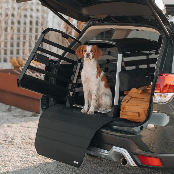 Трейлер для собак Thule Allax Hundebox Black/Aluminum XL Compact - переноска для собак в авто