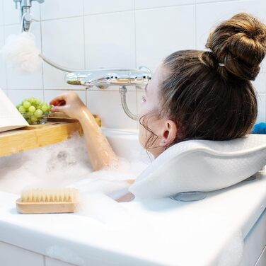Navaris Small Bathtub Pillow made of Mesh - Tub Pillow Headrest Neck Pillow for Bathtub - Öko Tex Standard 100 - Anti-Slip in White