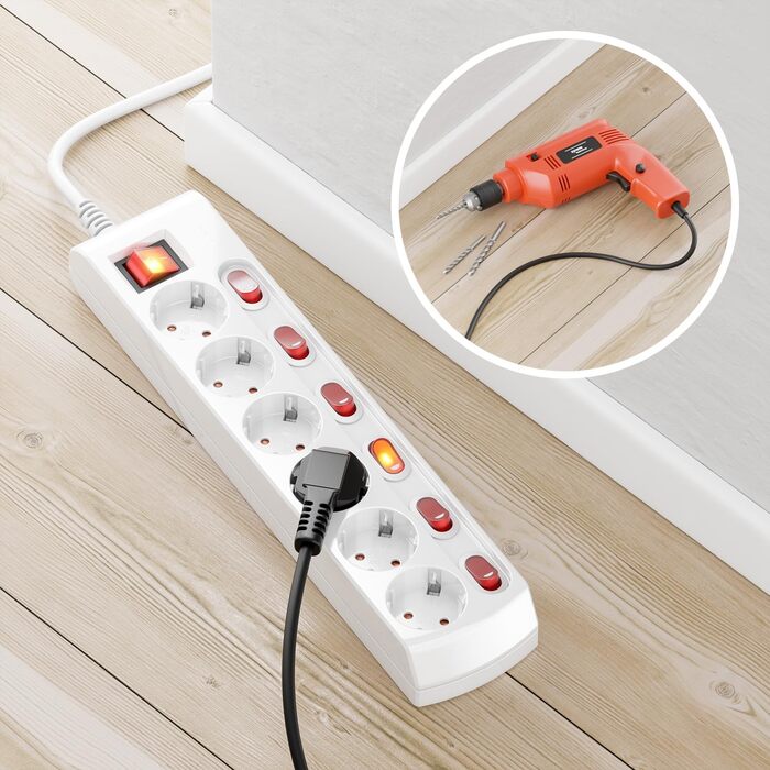 Многофункціональна мережева стрічка deleyCON з 6 розетками та індивідуальним вимикачем для кожної (біла)