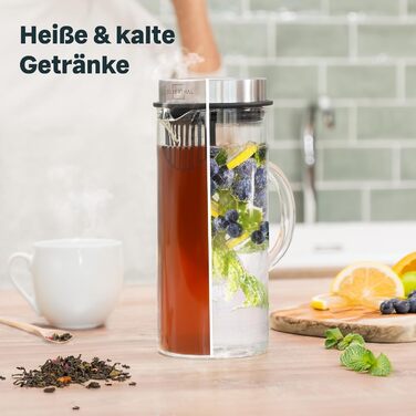 SILBERTHAL Glass Carafe with Lid - 1 Liter Carafe with Fruit Strainer - Dishwasher Safe & Heat Resistant
