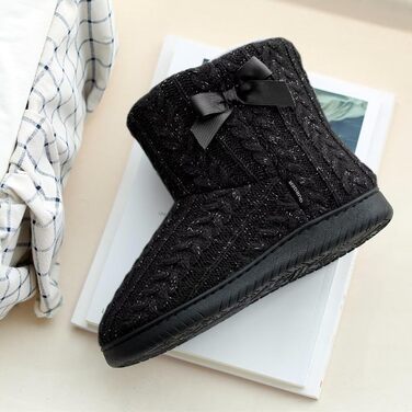 Тапочки домашні жіночі з плюшевою підкладкою, білі, з неслизькою підошвою (35/36 EU)