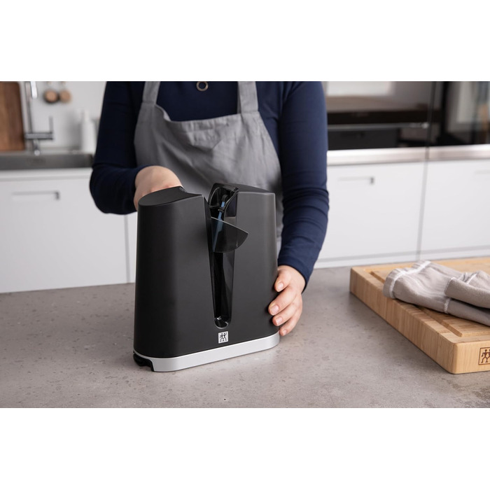 ZWILLING V-Edge — V-подібна точилка для ножів з керамічними каменями, для європейських та японських ножів, чорна