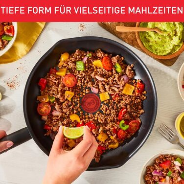 Сковорода Tefal Day by Day On 32 см з антипригарним покриттям, чорна (B56408)