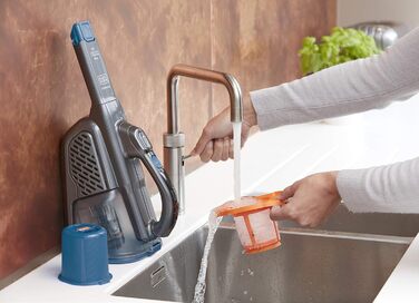 Акумуляторний пилосос ручний BLACK+DECKER BHHV315J Lithium Dustbuster 12V, 20AW, циклонна система, безмішковий, титаново-синій
