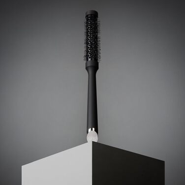 Керамическая круглая щетка для волос ghd для объема и борьбы с пушистостью (Размер 1: для коротких волос и челки)