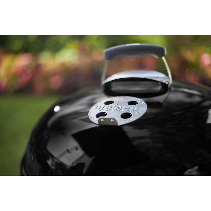 Вугільний гриль Weber Classic Kettle 47 см, порцелянове емалювання, з термометром і колесами, чорний