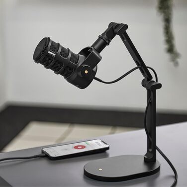 Rode PodMic Black – професійний USB-мікрофон для подкастів з брелоком-відкривачкою для пляшок